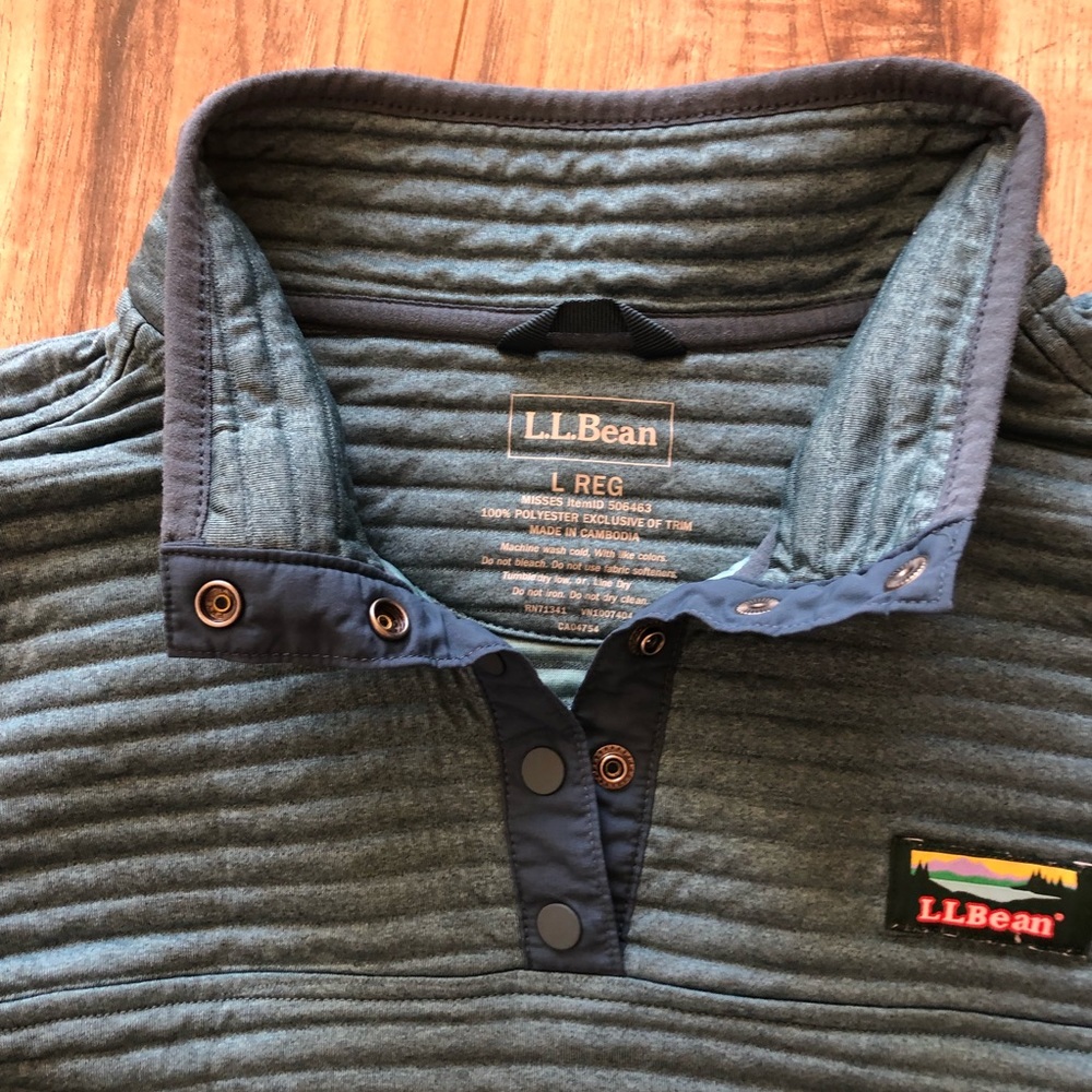 L.L. Bean Blue Quarter-Snap Sweatshirt - Picture 3 of 5